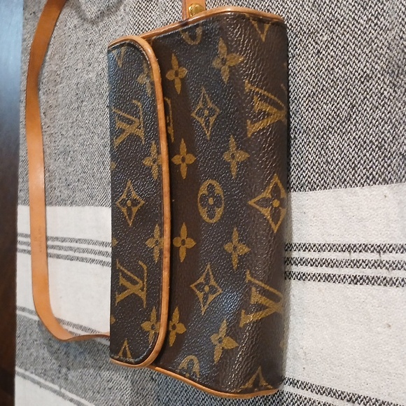 Authentic Louis Vuitton Crossbody Bag Pochette Florentine Monogram Brown - Picture 6 of 16